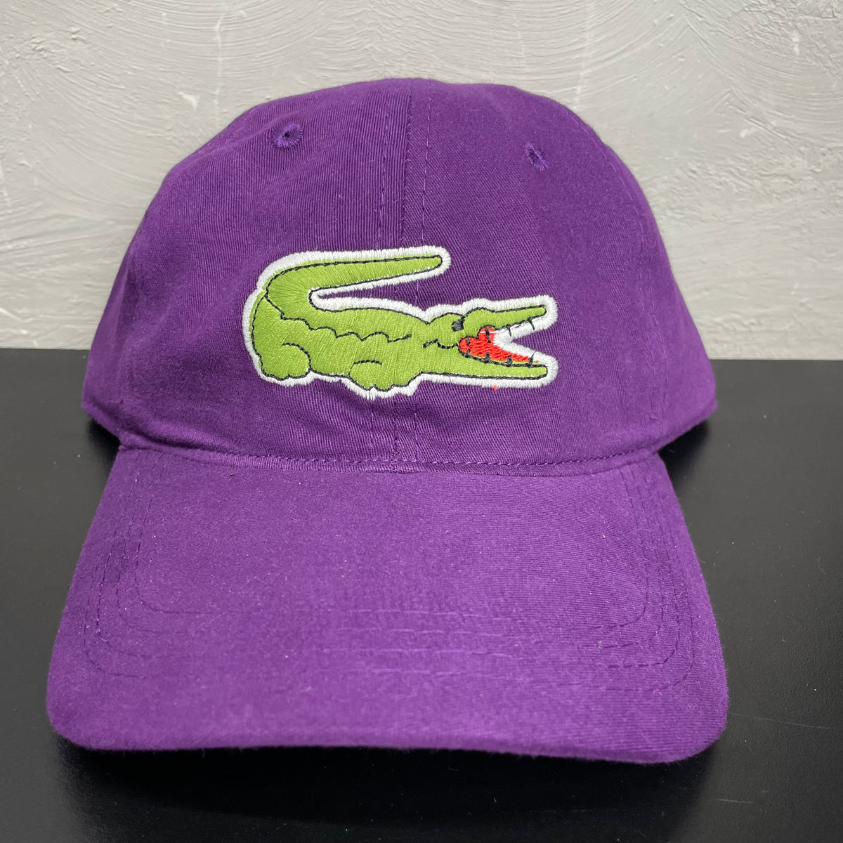 Boné Lacoste Big Croc Roxo Fecho Fivela