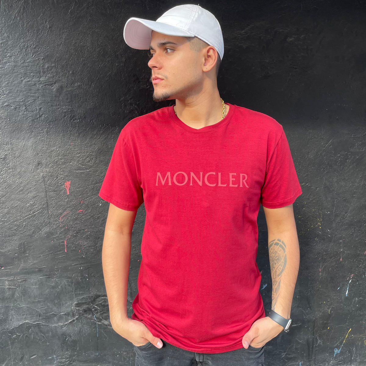 Camiseta Premium Moncler Estampa Letreiro