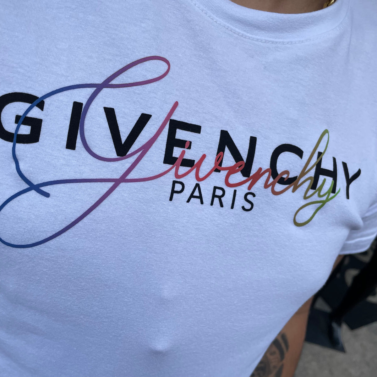 Camiseta Premium Givenchy Paris